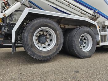 FH 540 8x4  / BOOGIE LIFT / 10m3 PUTZMEISTER - CONCRETE-MIXER / BETON-MISCHER